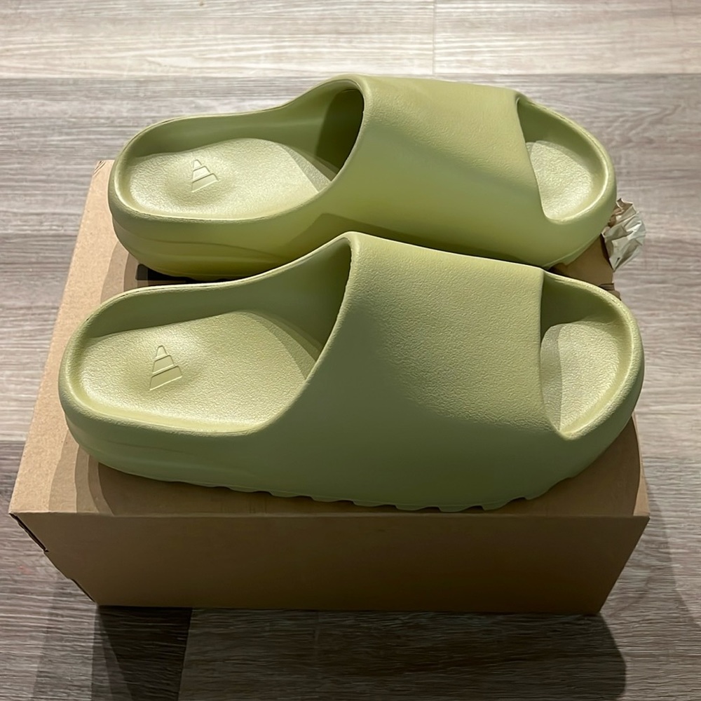 Yeezy Slides